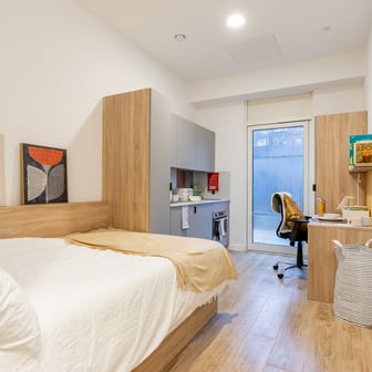 Premium Plus Studio - Image 1